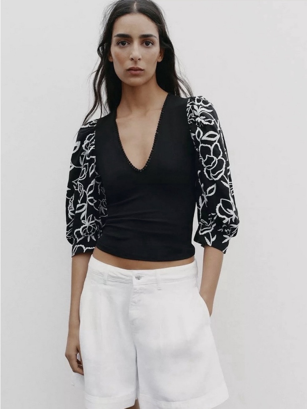 Zara Embroidered Flower Puff Sleeve V-Neck Cotton Top NWT